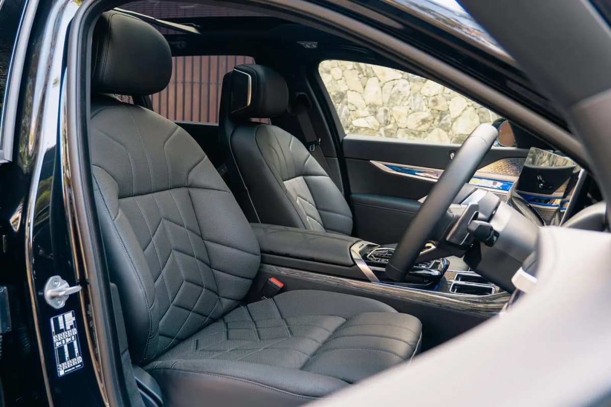 BMW 740i M Sport Pro