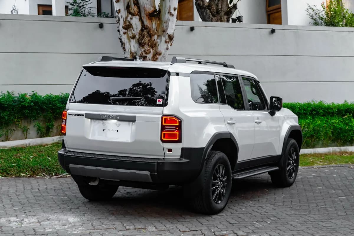 Toyota Land Cruiser Prado LC250